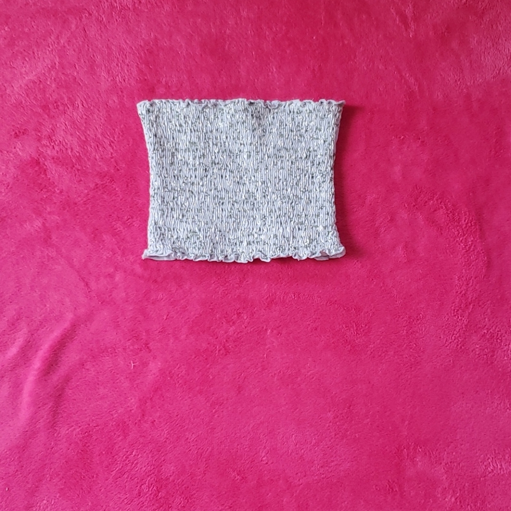 Cute Hollister tube top (worn once)